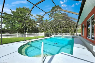 360 16th Ave NW, Naples, FL 34120 - Photo 31