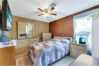 360 16th Ave NW, Naples, FL 34120 - Photo 25