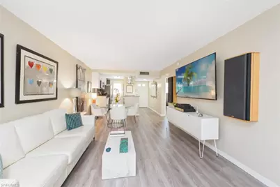 1021 3rd St S #102, Naples, FL 34102 - Photo 3