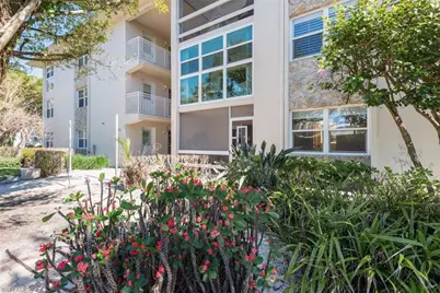 1021 3rd St S #102, Naples, FL 34102 - Photo 13