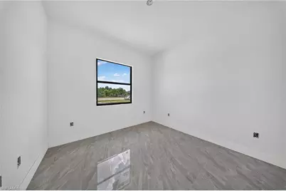 543/545 Alabama Rd S, Lehigh Acres, FL 33974 - Photo 9