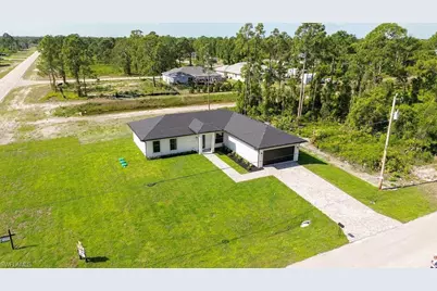 1160 Edelweiss St E, Lehigh Acres, FL 33974 - Photo 43