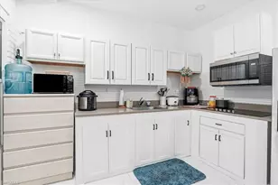 630 1st St SW, Naples, FL 34117 - Photo 21