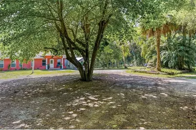 630 1st St SW, Naples, FL 34117 - Photo 31