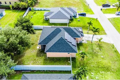 501 NE 24th Ter, Cape Coral, FL 33909 - Photo 9