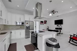 2530 22nd Ave NE, Naples, FL 34120 - Photo 11