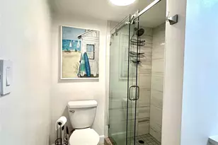 788 Park Shore Dr, Naples, FL 34103 - Photo 9