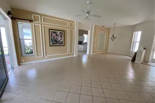 8285 Gleneagle Way, Naples, FL 34120 - Photo 5