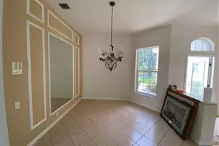 8285 Gleneagle Way, Naples, FL 34120 - Photo 7