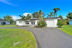 8512 Fordham St, Fort Myers, FL 33907 - Photo 1