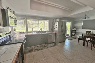 8512 Fordham St, Fort Myers, FL 33907 - Photo 11