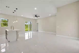 937 Asther St E, Lehigh Acres, FL 33974 - Photo 5