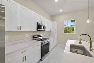 937 Asther St E, Lehigh Acres, FL 33974 - Photo 9