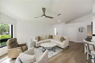 792 Eagle Creek Dr, Naples, FL 34113 - Photo 5