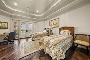 3111 Leeward Ln, Naples, FL 34103 - Photo 13