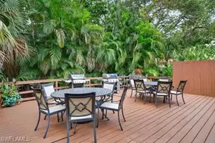290 Naples Cove Dr, Naples, FL 34110 - Photo 27