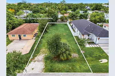 2814 Barrett Ave, Naples, FL 34112 - Photo 3