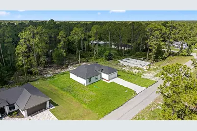 525 Genesee Ave S, Lehigh Acres, FL 33974 - Photo 9