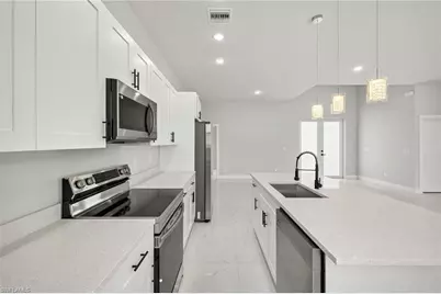 525 Genesee Ave S, Lehigh Acres, FL 33974 - Photo 15