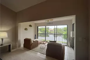 513 Lake Louise Cir, Naples, FL 34110 - Photo 7