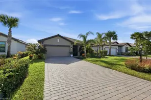20273 Hartford Blvd, Estero, FL 33928 - Photo 9
