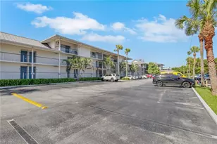 900 Broad Ave S, Naples, FL 34102 - Photo 31