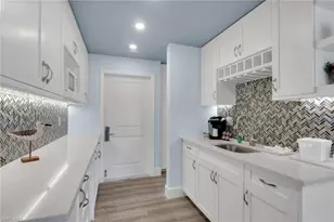 900 Broad Ave S, Naples, FL 34102 - Photo 3
