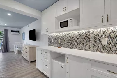 900 Broad Ave S #139, Naples, FL 34102 - Photo 9