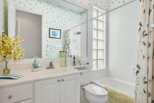 5284 Hawkesbury Way, Naples, FL 34119 - Photo 23