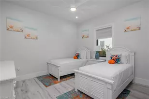 840 Rose Ct, Marco Island, FL 34145 - Photo 37