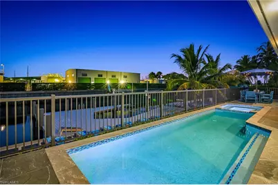 848 Rose Ct, Marco Island, FL 34145 - Photo 5