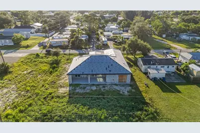 27549 Oregon St, Bonita Springs, FL 34135 - Photo 9