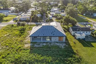 27549 Oregon St, Bonita Springs, FL 34135 - Photo 9