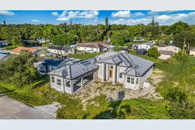 27549 Oregon St, Bonita Springs, FL 34135 - Photo 5