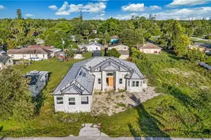 27549 Oregon St, Bonita Springs, FL 34135 - Photo 3