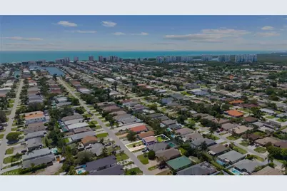 641 105th Ave N, Naples, FL 34108 - Photo 7