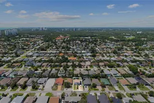 641 105th Ave N, Naples, FL 34108 - Photo 9