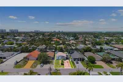 641 105th Ave N, Naples, FL 34108 - Photo 3