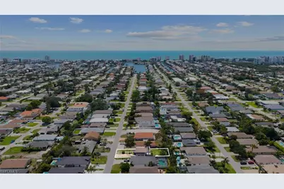 641 105th Ave N, Naples, FL 34108 - Photo 5