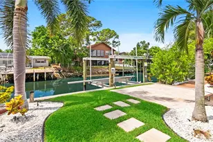 2736 Riverview Dr, Naples, FL 34112 - Photo 21
