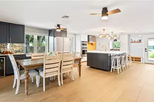 2736 Riverview Dr, Naples, FL 34112 - Photo 9