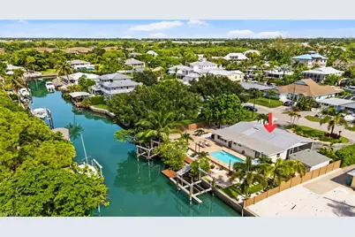 2736 Riverview Dr, Naples, FL 34112 - Photo 25