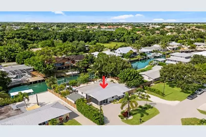 2736 Riverview Dr, Naples, FL 34112 - Photo 23
