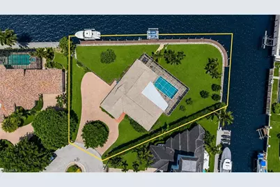 2185 Trout Ct, Naples, FL 34102 - Photo 7