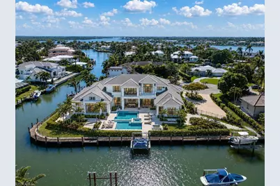 2185 Trout Ct, Naples, FL 34102 - Photo 5