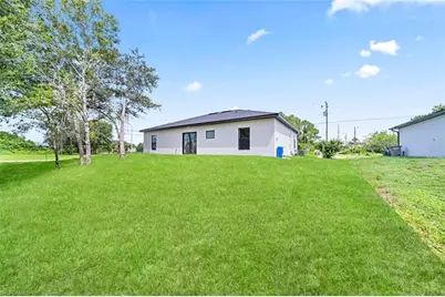 2505 1st St SW, Lehigh Acres, FL 33976 - Photo 29