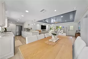 1135 7th St S, Naples, FL 34102 - Photo 3