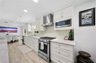 1135 7th St S, Naples, FL 34102 - Photo 5