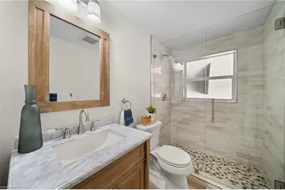 1135 7th St S, Naples, FL 34102 - Photo 15