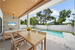 638 93rd Ave N, Naples, FL 34108 - Photo 1